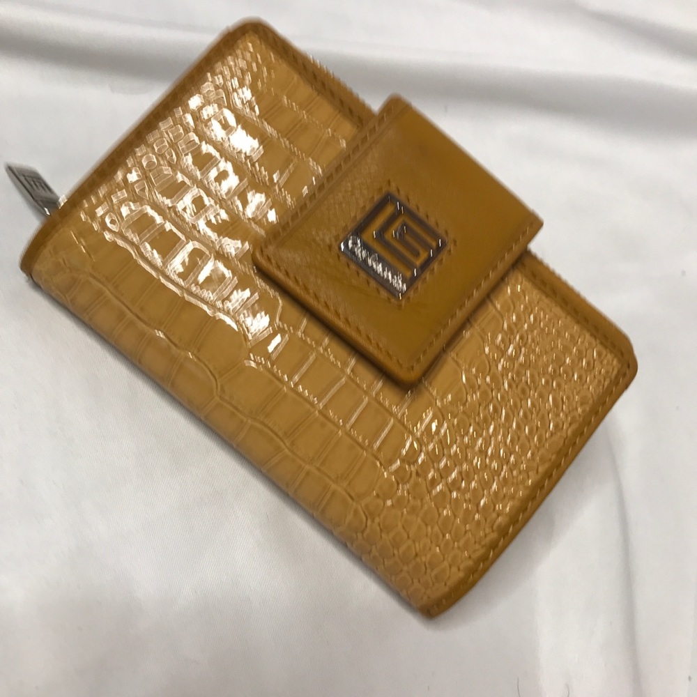 Guy Laroche Paris Reptile Print Organizer Wallet